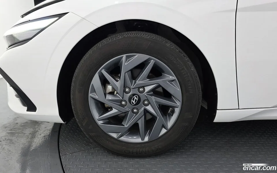 Hyundai Avante CN7 1.6 2024 — миниатюра 5