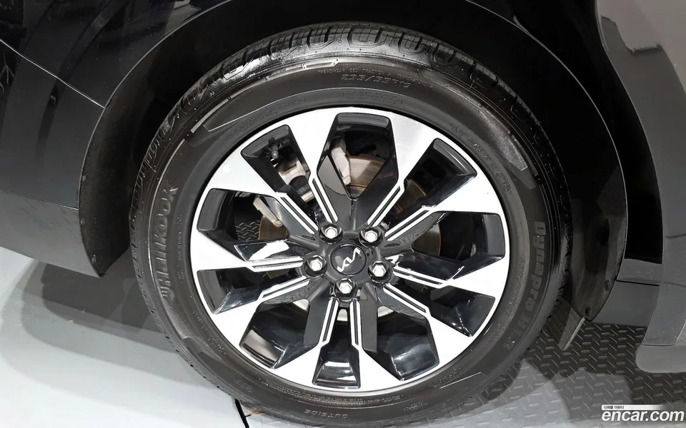 Kia Carnival 9 2022 — миниатюра 2