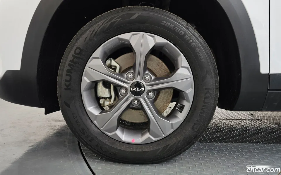 Kia Seltos 1.6 2WD 2024 — миниатюра 2