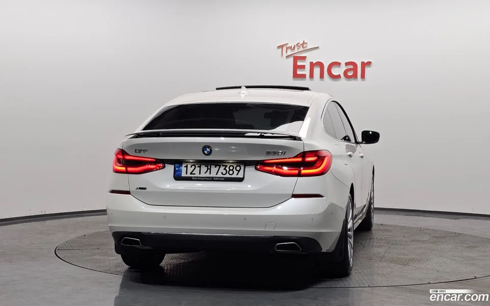 BMW 6 Series GT 630i xDrive 2022 — миниатюра 4