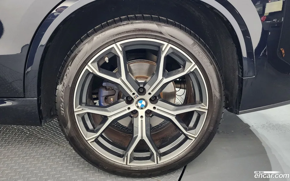 BMW X5 xDrive 30d M 2022 — миниатюра 2