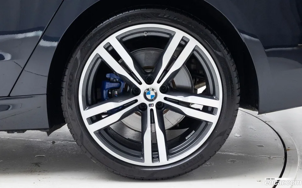 BMW 6 Series GT 630i xDrive M 2024 — миниатюра 2