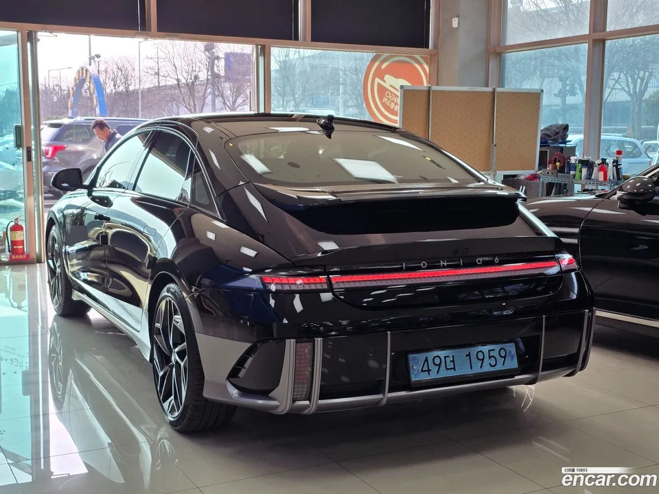 Hyundai Ioniq 6 AWD 2023 — миниатюра 4