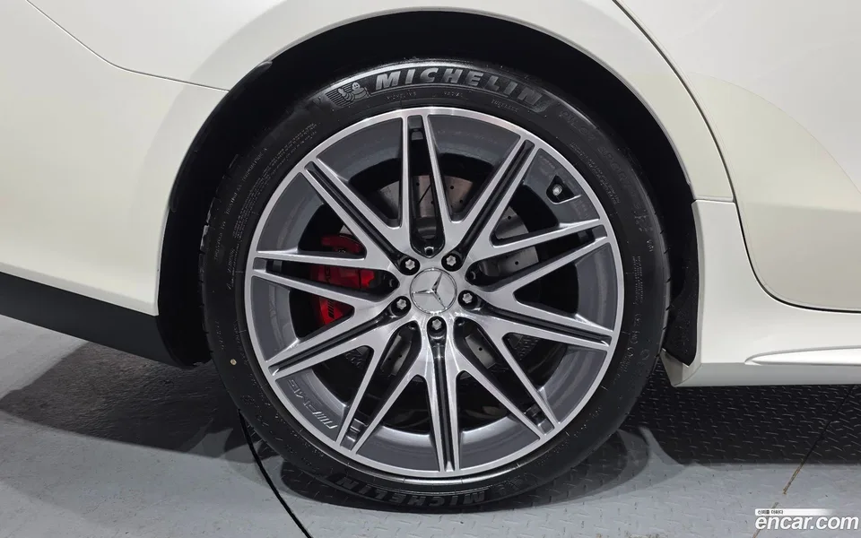 Mercedes-Benz AMG GT 4 43 4MATIC+ 2022 — миниатюра 5