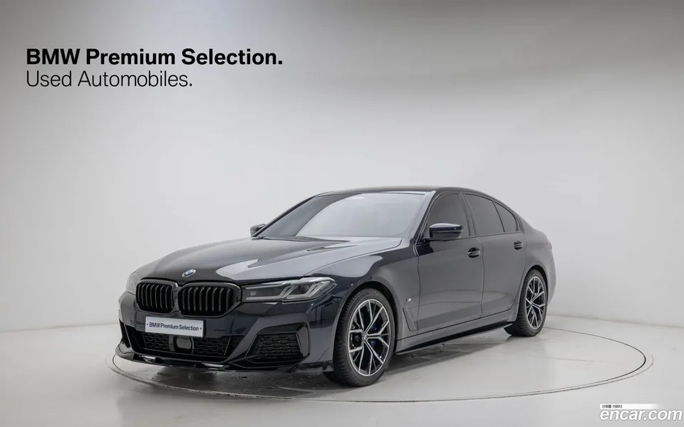 BMW 5 Series 530i M 2022 — фото 1, купить с доставкой в Москву