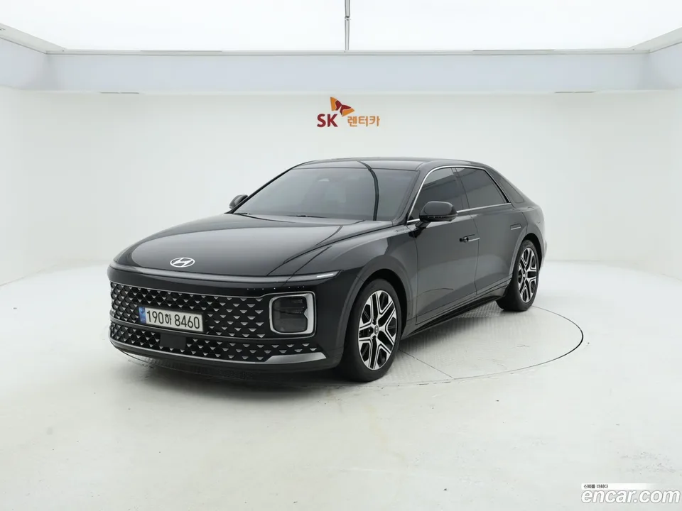 Hyundai Grandeur 2.5 2WD 2023 — фото 1, купить с доставкой в Москву