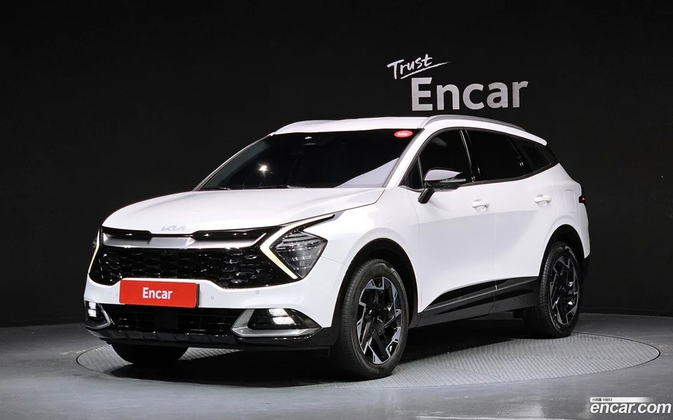 Kia Sportage 1.6 2WD 2022 — фото 1, купить с доставкой в Москву