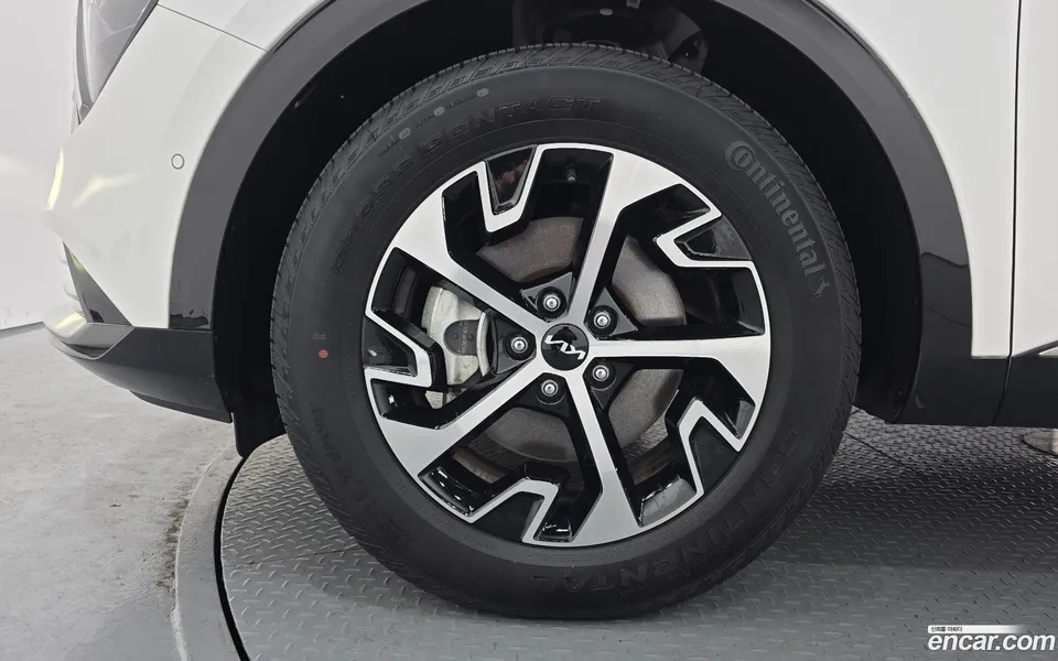 Kia Sportage Hybrid 2WD 2024 — миниатюра 2