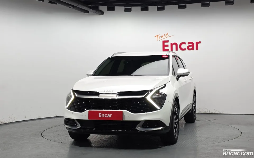 Kia Sportage Hybrid 2WD 2024 — миниатюра 3