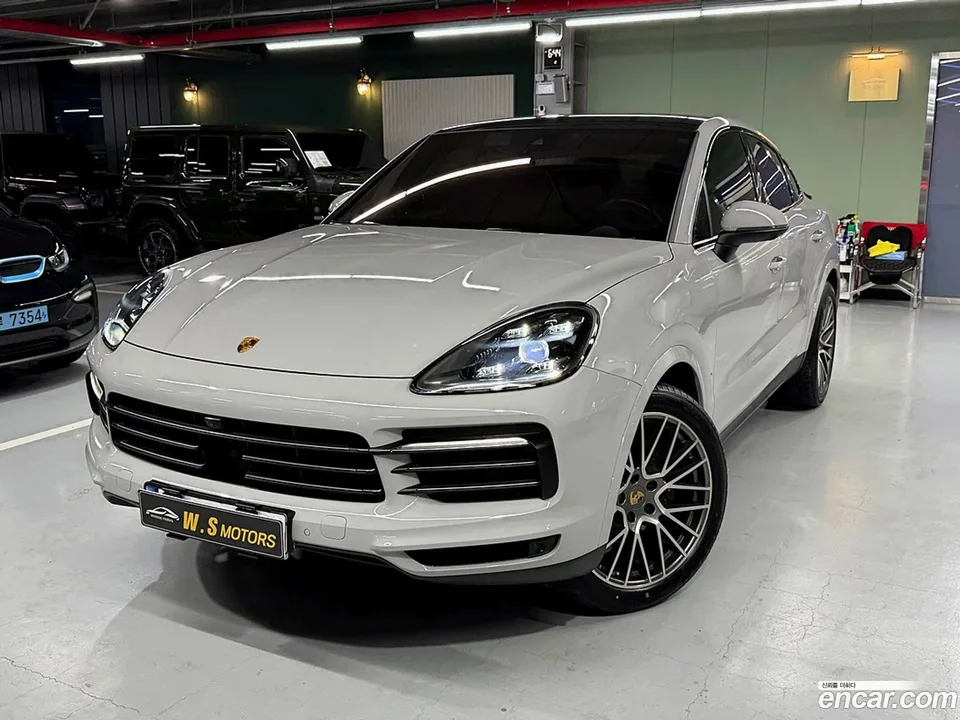 Porsche Cayenne 3.0 2022 — photo 1, buy with delivery to Moscow