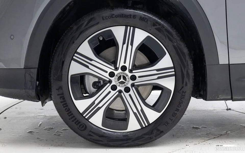Mercedes-Benz EQB EQB300 4MATIC 2025 — миниатюра 5