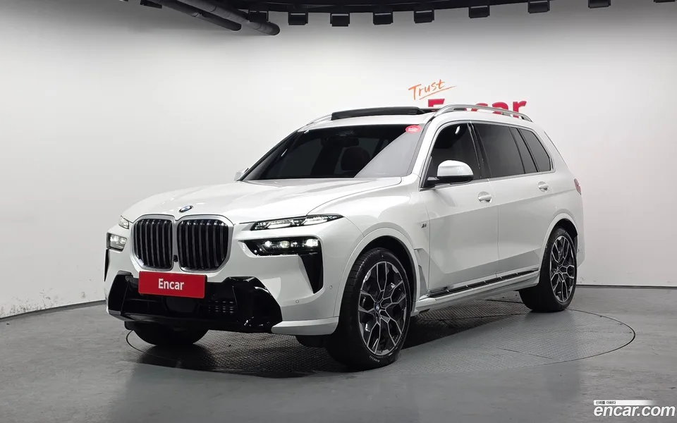 BMW X7 xDrive 40d M 6 2025 — фото 1, купить с доставкой в Москву