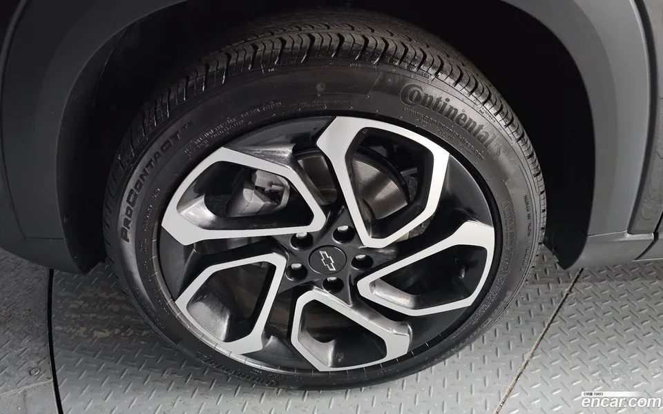 Chevrolet Trax Crossover 1.2 RS 2024 — миниатюра 2