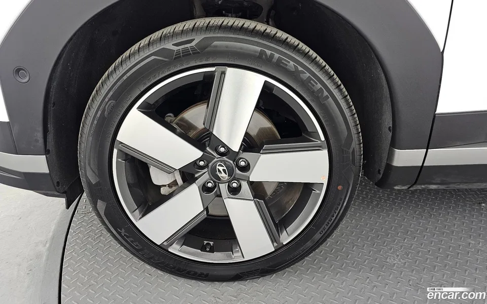 Hyundai SantaFe 2.5T 2WD 2024 — миниатюра 2