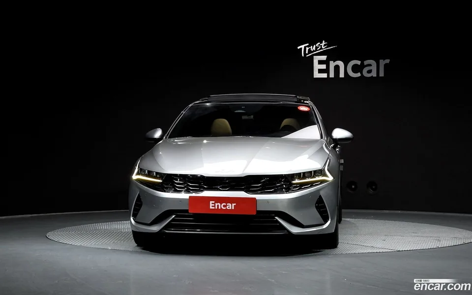 Kia K5 Hybrid 2022 — миниатюра 3