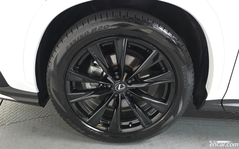 Lexus NX 450h+ F-Sport 2023 — миниатюра 2