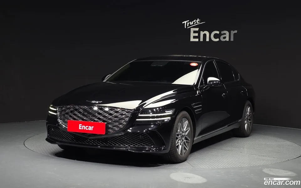 Genesis G80 2.5 2WD 2024 — фото 1, купить с доставкой в Москву