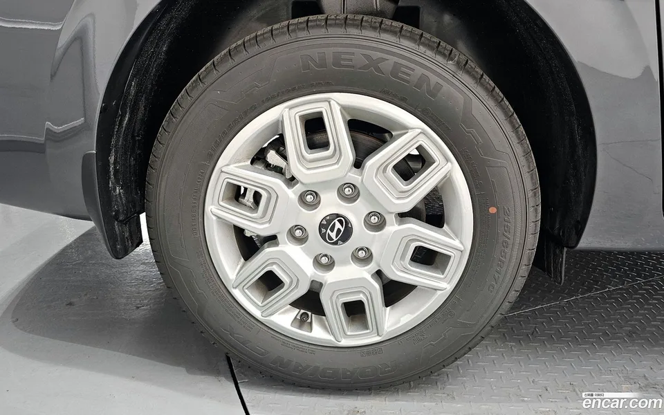 Hyundai Staria 5 2025 — миниатюра 2
