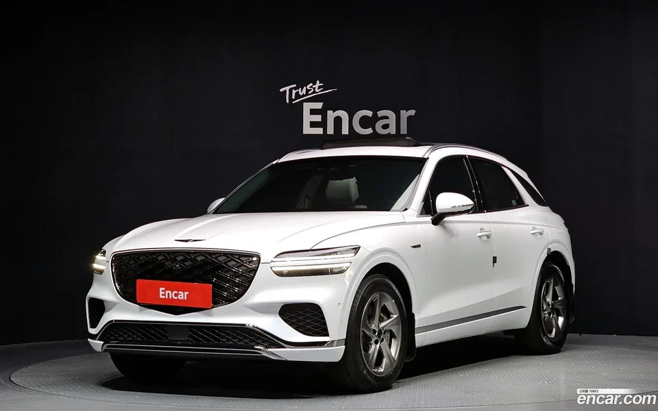 Genesis GV70 2.5T AWD 2024 — фото 1, купить с доставкой в Москву