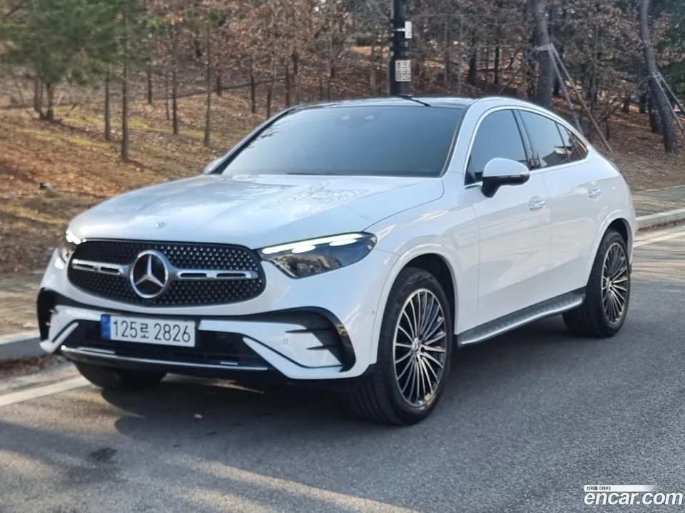 Mercedes-Benz GLC-Class GLC300 4MATIC 2024 — фото 1, купить с доставкой в Москву