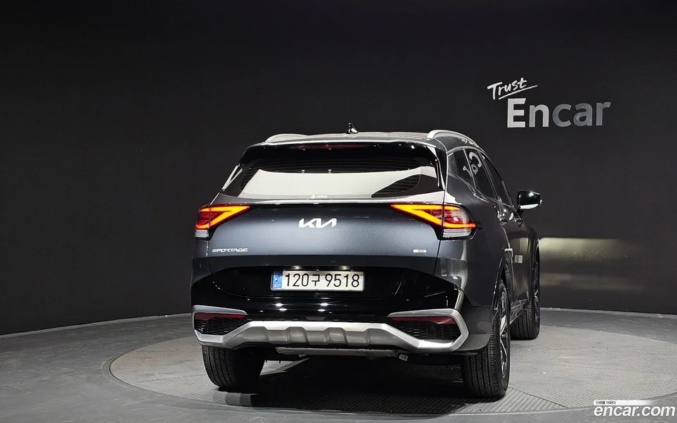 Kia Sportage Hybrid 2WD 2022 — миниатюра 4