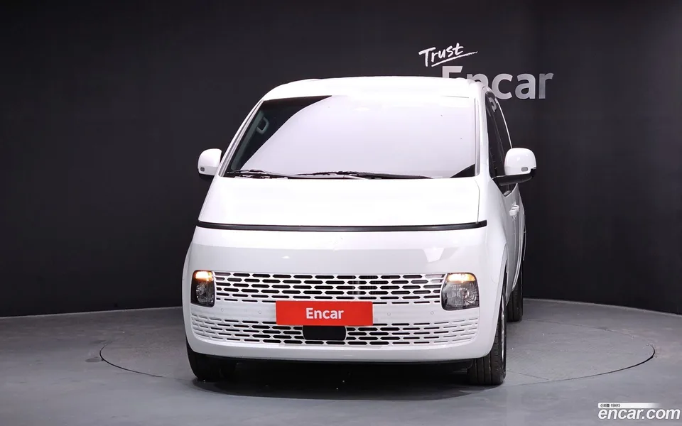 Hyundai Staria HEV 1.6 5 2025 — миниатюра 3