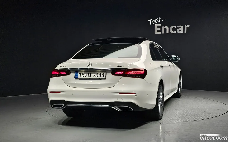 Mercedes-Benz E-Class E350 4MATIC AMG Line 2022 — миниатюра 4