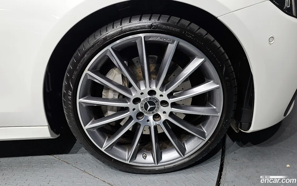 Mercedes-Benz E-Class E350 4MATIC AMG Line 2022 — миниатюра 5