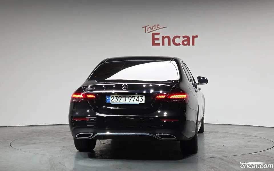 Mercedes-Benz E-Class E250 AMG Line 2023 — миниатюра 4