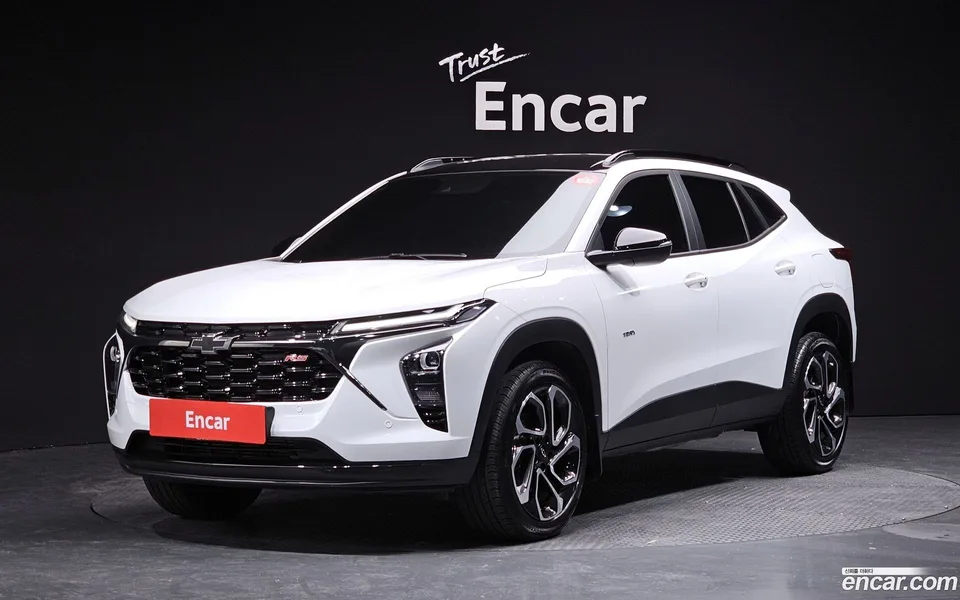Chevrolet Trax Crossover 1.2 RS 2024 — фото 1, купить с доставкой в Москву