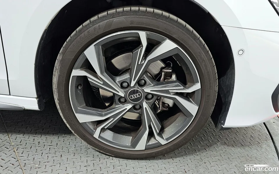 Audi A3 (8Y) 40 TFSI 2025 — миниатюра 2