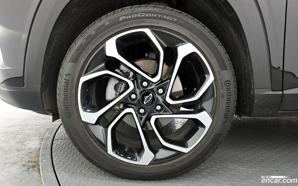 Chevrolet Trax Crossover 1.2 RS 2024 — миниатюра 2