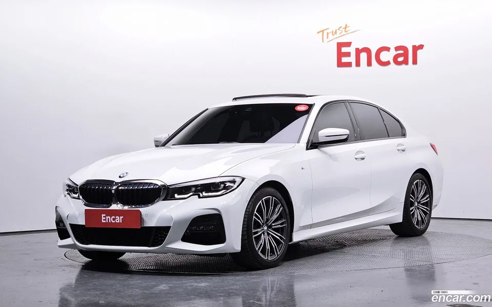 BMW 3 Series 320i M 2022 — фото 1, купить с доставкой в Москву