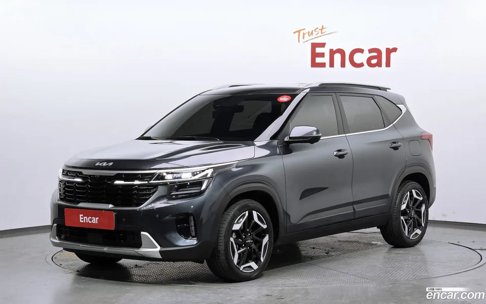 Kia Seltos 1.6 2WD 2024 — фото 1, купить с доставкой в Москву