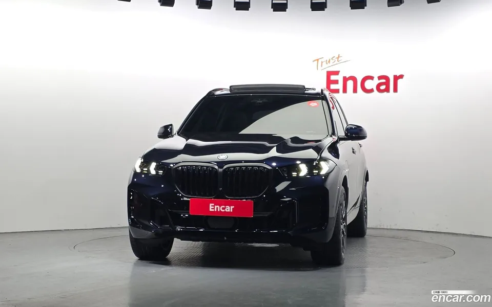BMW X5 xDrive 50e M 2025 — миниатюра 3