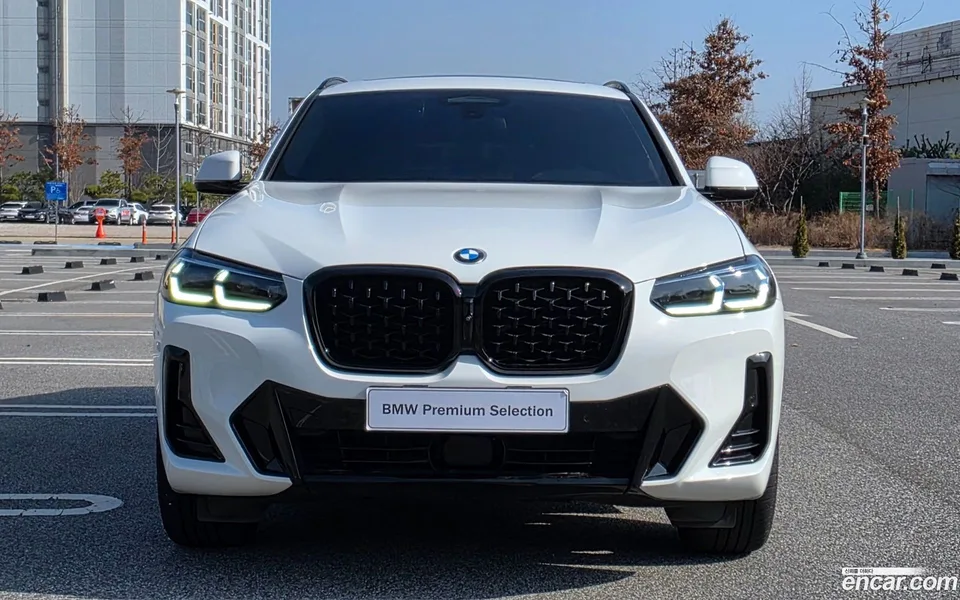 BMW X4 xDrive20i M 2023 — миниатюра 3