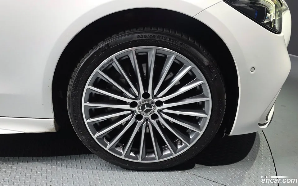 Mercedes-Benz C-Class C300 AMG Line 2022 — миниатюра 2