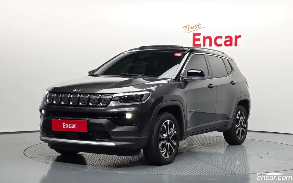Jeep Compass 2.4 AWD 2022 — фото 1, купить с доставкой в Москву