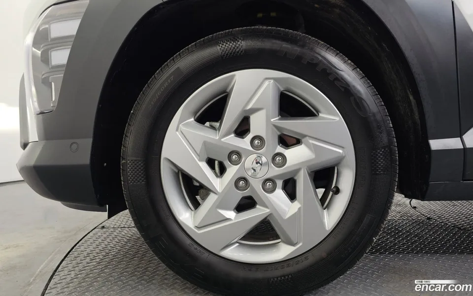 Hyundai Kona 1.6 2WD 2024 — миниатюра 2