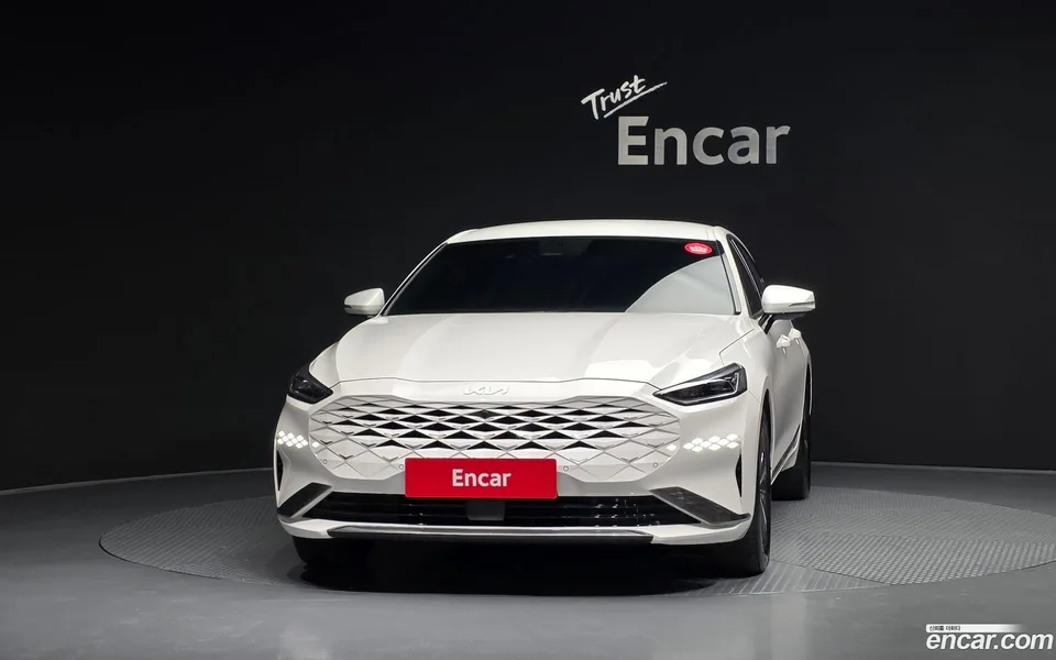 Kia K8 Hybrid 2023 — миниатюра 3