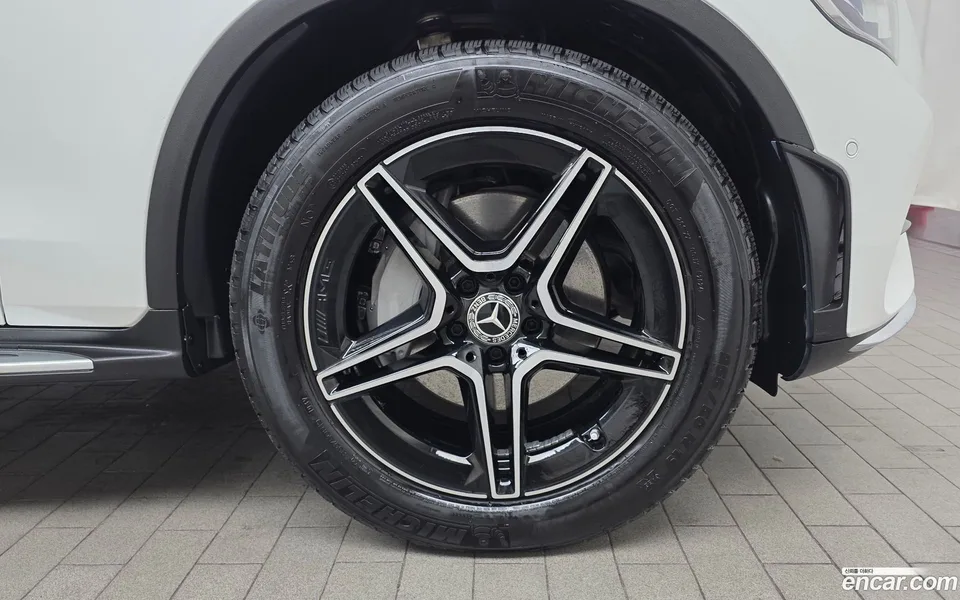 Mercedes-Benz GLC-Class GLC300 4MATIC 2022 — миниатюра 5