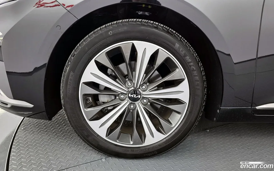 Kia K8 Hybrid 2022 — миниатюра 2