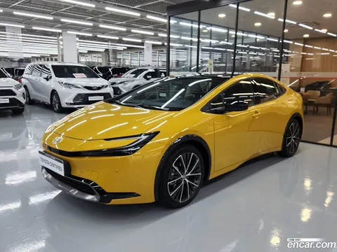 Toyota Prius 2025 купить в Москве