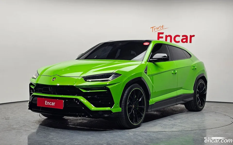 Lamborghini Urus 4.0 V8 2022 — фото 1, купить с доставкой в Москву