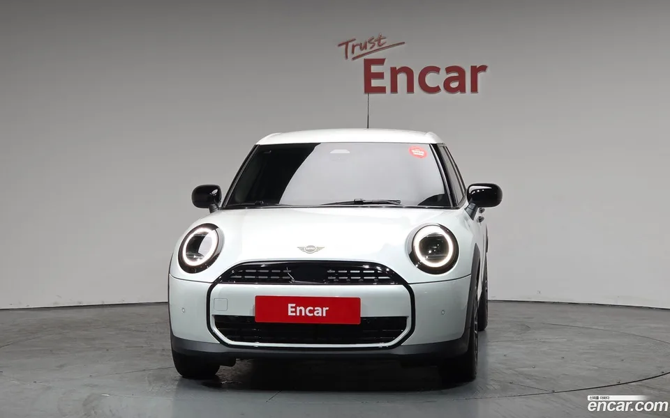 MINI Cooper C 5 2025 — миниатюра 3