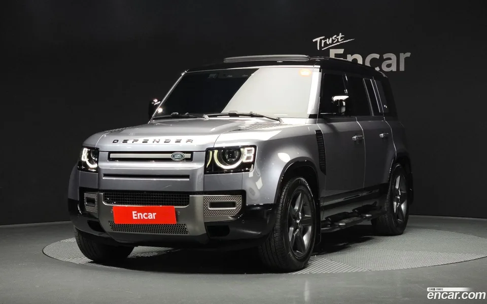 Land Rover Defender 110 P300 X- SE 2024 — фото 1, купить с доставкой в Москву
