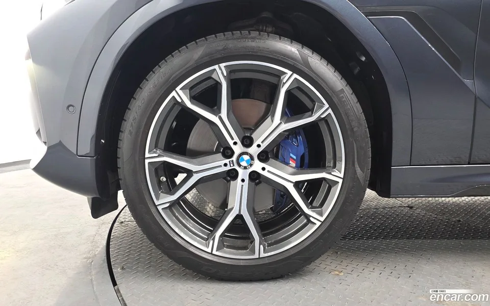 BMW X6 xDrive40i M 2022 — миниатюра 5