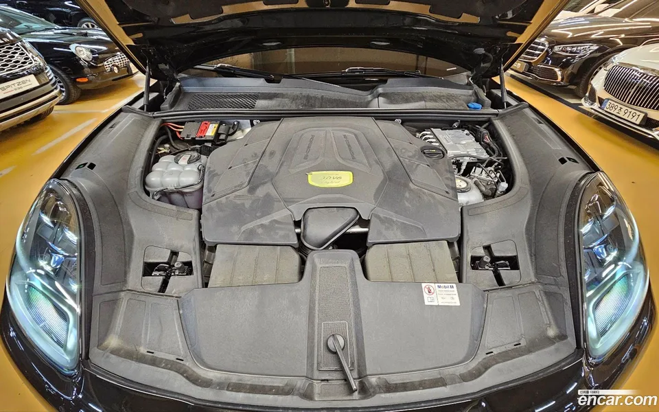 Porsche Cayenne 3.0 E- 2022 — миниатюра 4