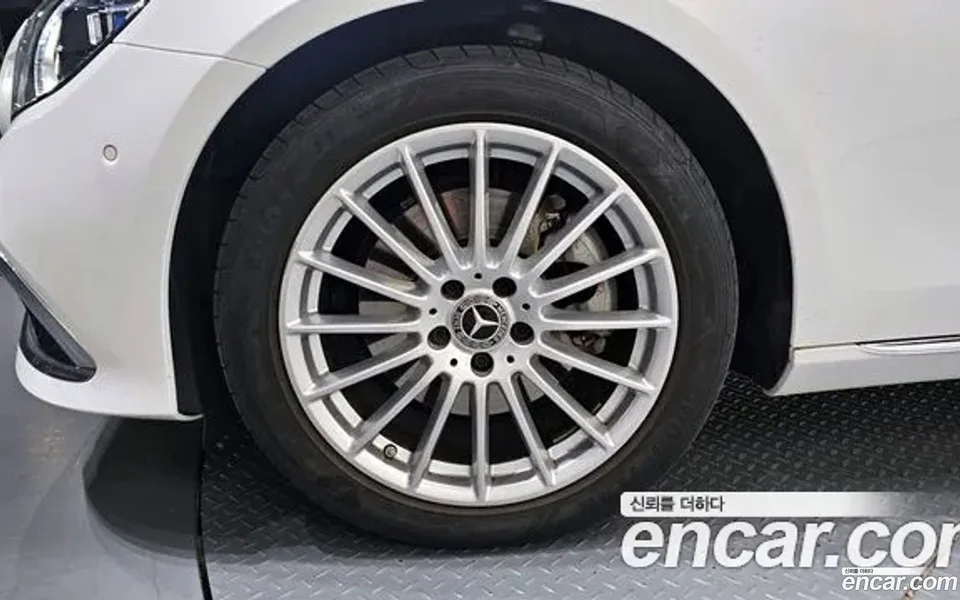Mercedes-Benz E-Class E250 2023 — миниатюра 5