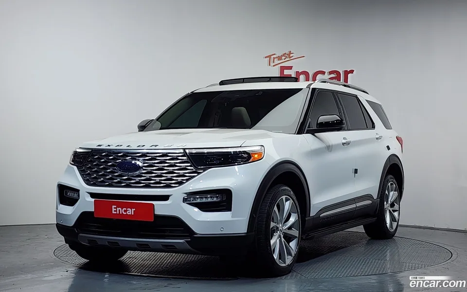 Ford Explorer 3.0 4WD 2022 — фото 1, купить с доставкой в Москву